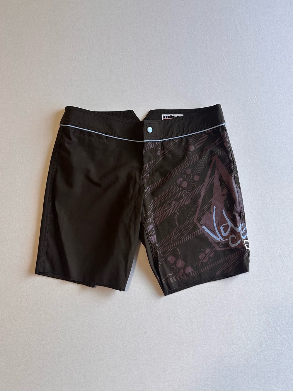 Vintage Volcomstone Miss Modulator Board Shorts